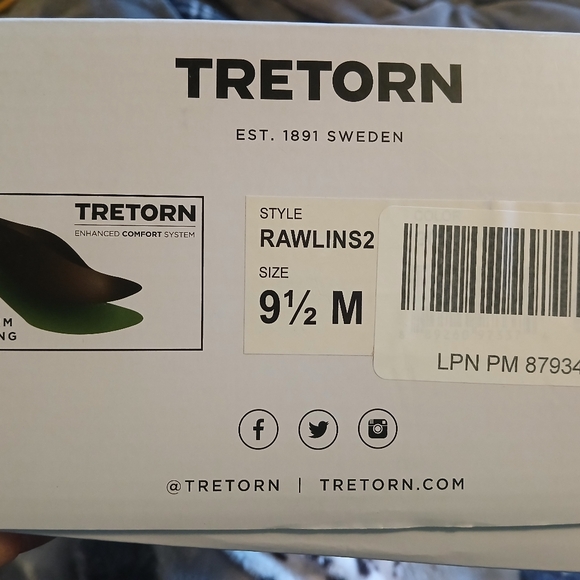 NWB Women's sz 9.5 Tretorn sneakers - Picture 9 of 9